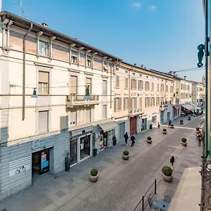 Piazza Garibaldi - Affitti Brevi Italia Brescia
