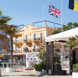 2* Hotel Hotel Holiday Beach